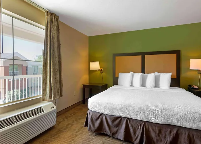 Extended America - - Chandler - E Chandler Blvd 2* Phoenix