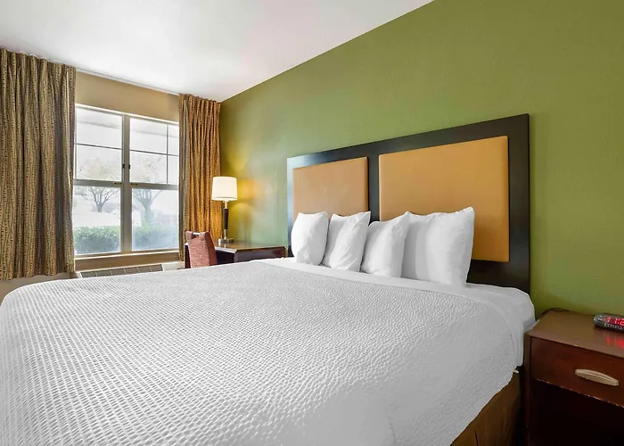 Extended America - - Chandler - E Chandler Blvd 2* Phoenix