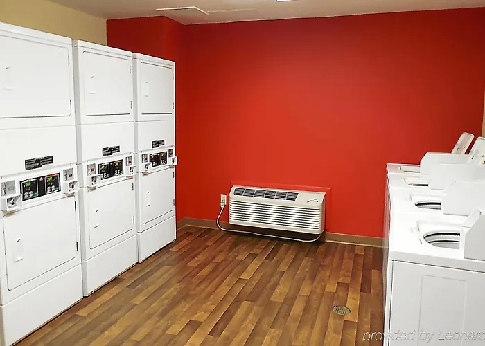 Extended America - - Chandler - E Chandler Blvd